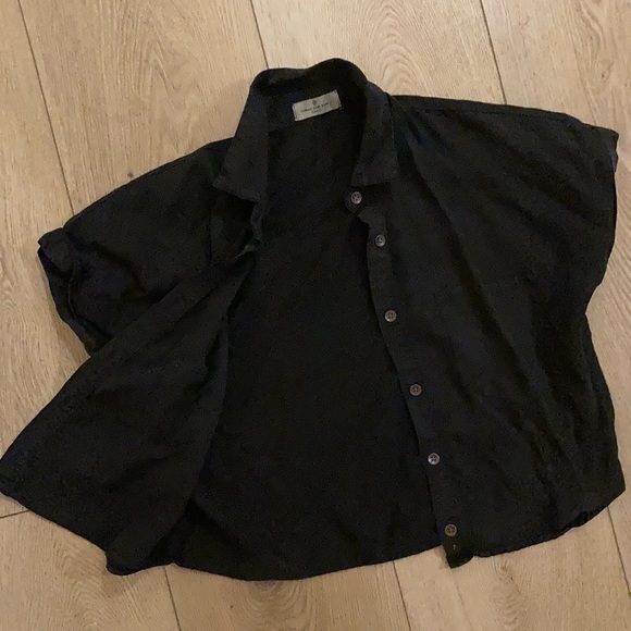 Thread & Supply boxy crop button up size small BLACK - Picture 4 of 4